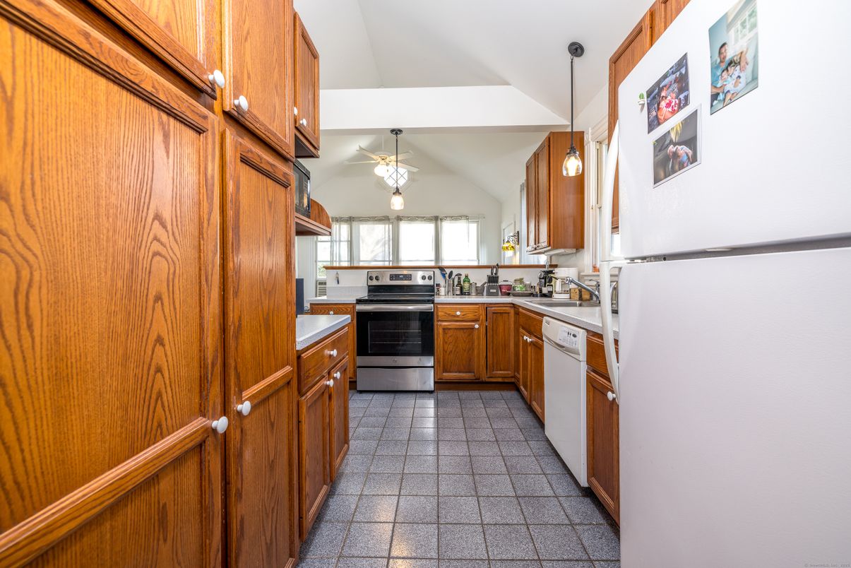 Interior, Kitchen, Pendant Lights, Stainless Steel Appliances