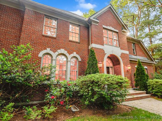 Exterior, Facade, Brick Facade, Brick Traditional