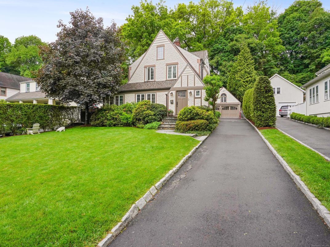 Exterior, Facade, Tudor Revival