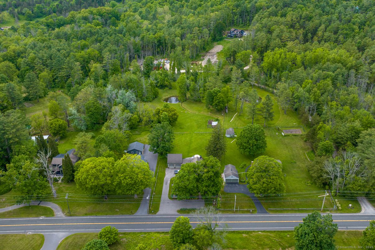 Exterior, Drone