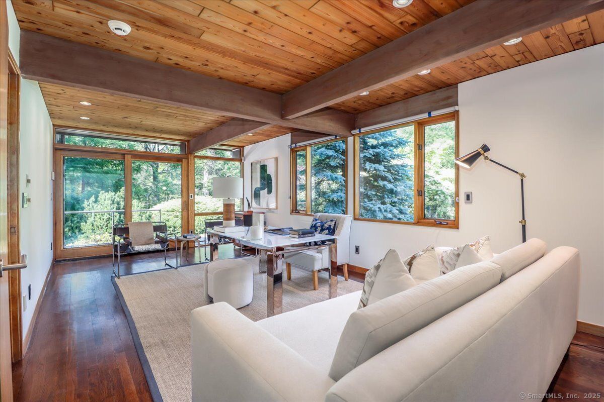 Home Office, Interior, Living room, Recessed Lighting, Wooden Beams, Wooden Ceilings, Wood Texture Flooring