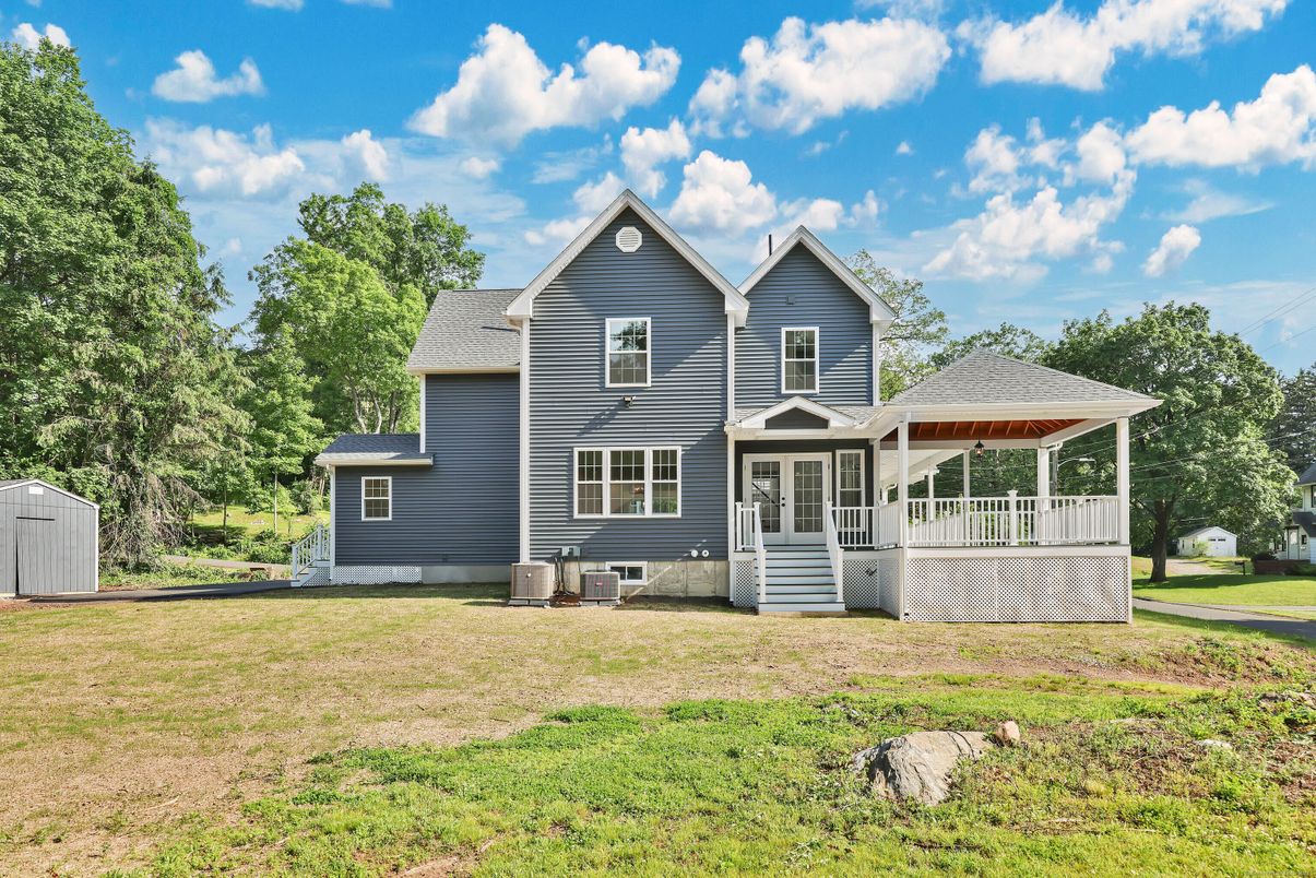 Backyard, Exterior, Facade, Queen Anne Victorian