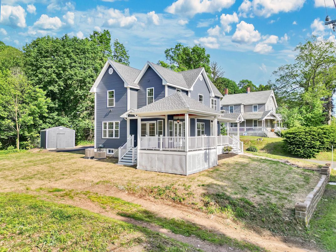 Backyard, Exterior, Facade, Queen Anne Victorian