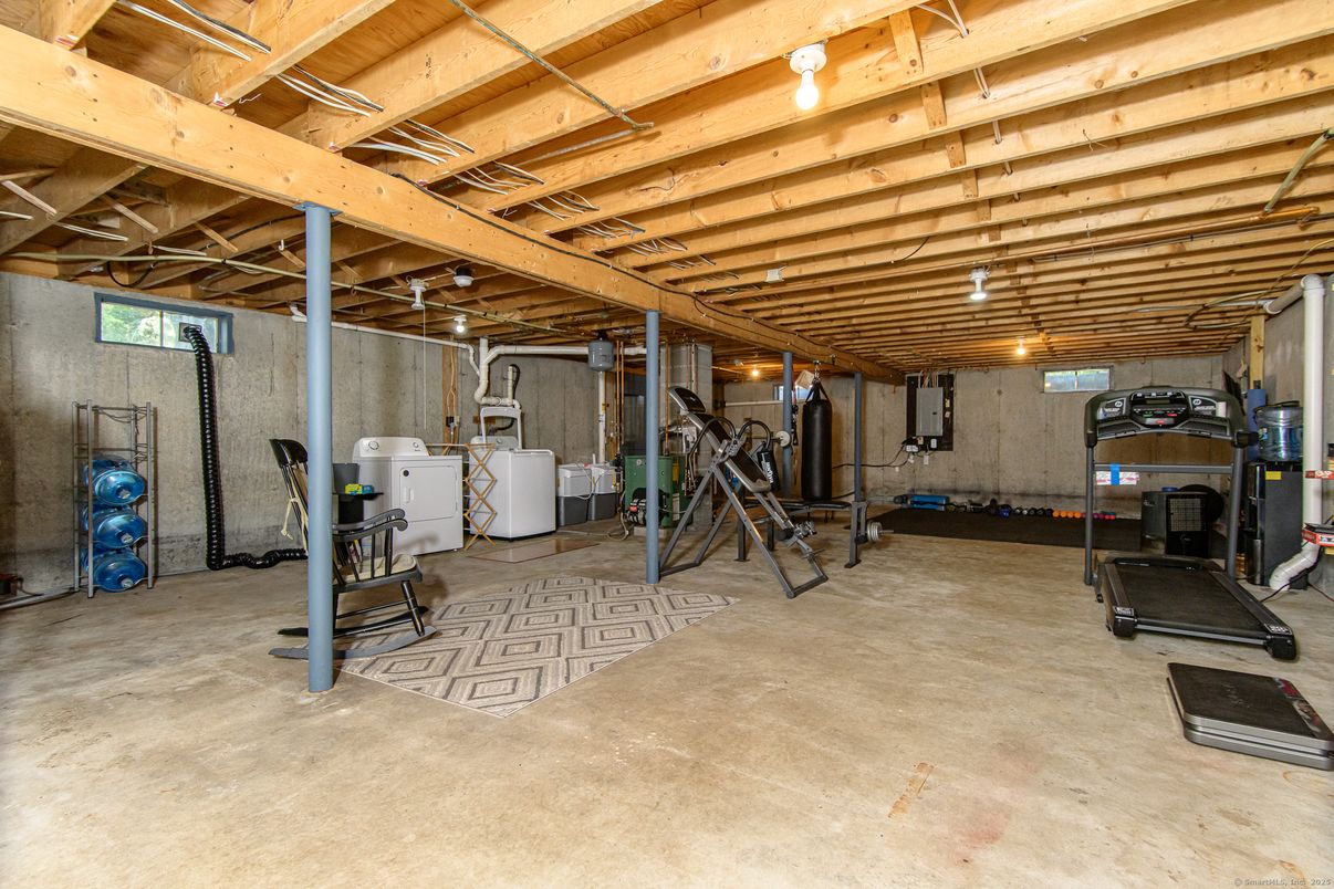 Fitness Equipment, Interior, Wooden Beams