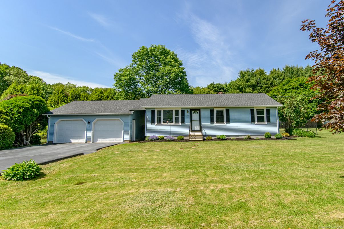 Attached, Backyard, Exterior, Facade, Ranch