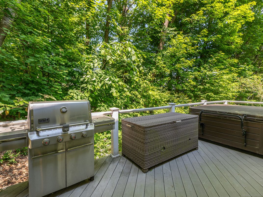 Exterior, Hot Tub
