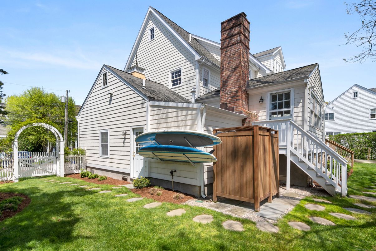 Backyard, Exterior, Hot Tub