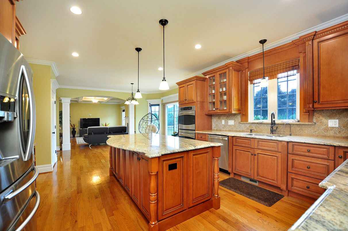 Interior, Kitchen, Living room, Pendant Lights, Recessed Lighting, Stainless Steel Appliances, Wood Texture Flooring