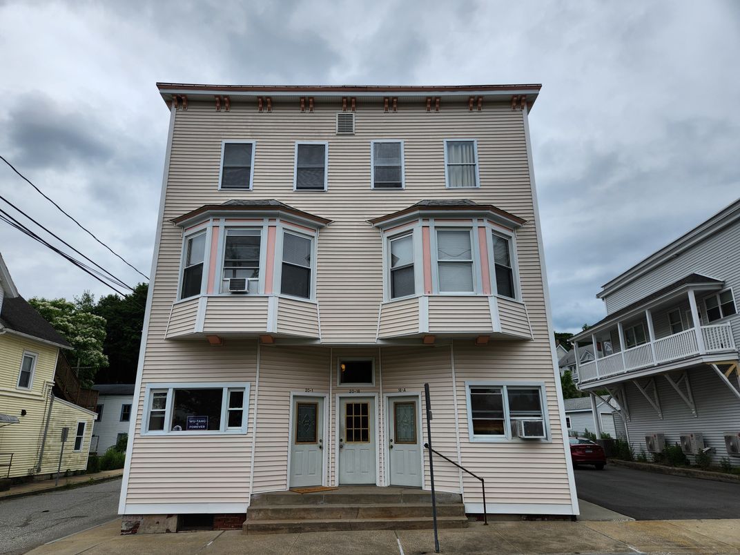 Exterior, Facade, Queen Anne Victorian