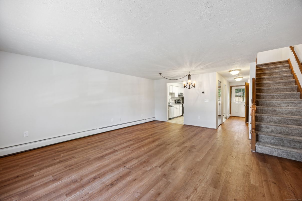 Chandelier, Empty room, Interior, Wood Texture Flooring