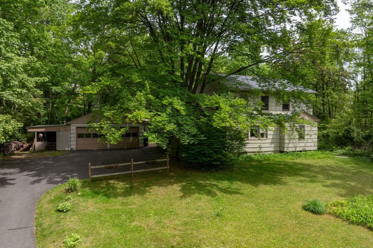 Backyard, Detached Garage, Exterior