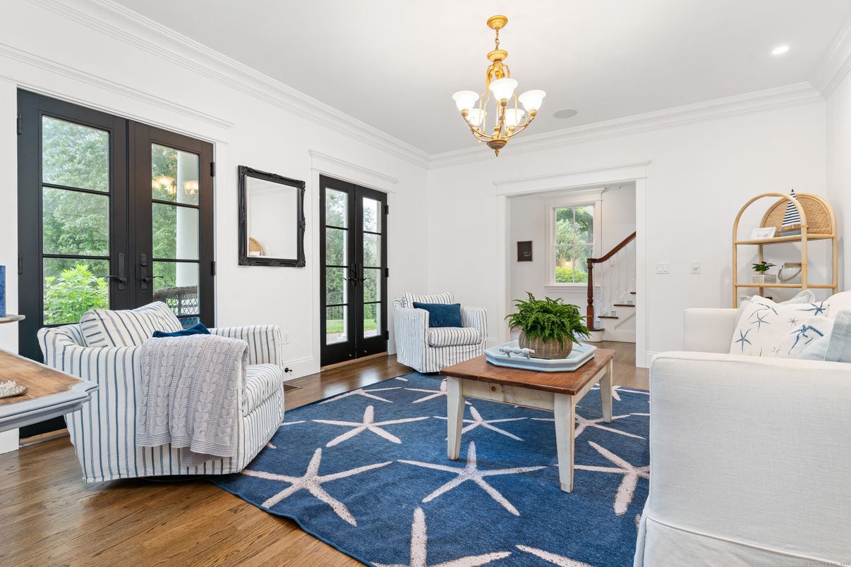 Chandelier, Interior, Living room, Recessed Lighting, Wood Texture Flooring