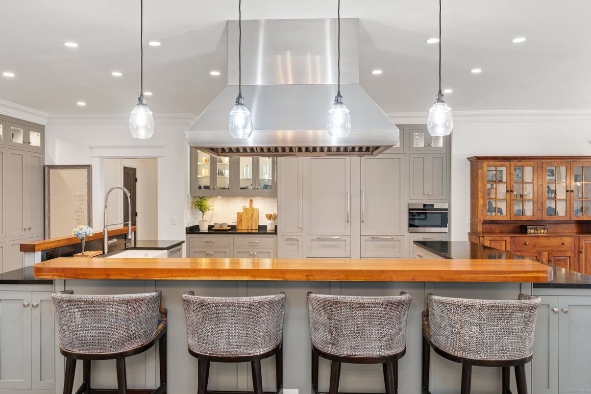 Interior, Kitchen, Pendant Lights, Recessed Lighting, Stainless Steel Appliances