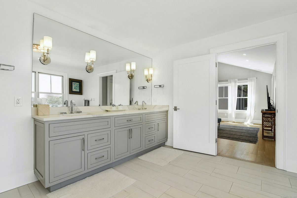 Bathroom, Dual Sink Vanities, Interior, Wood Texture Flooring