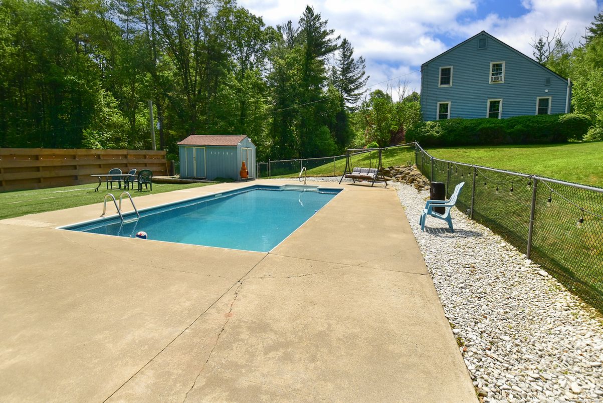 Backyard, Exterior, Pool