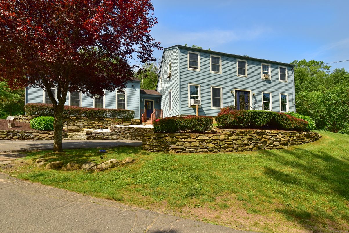 Backyard, Exterior, Facade, Georgian