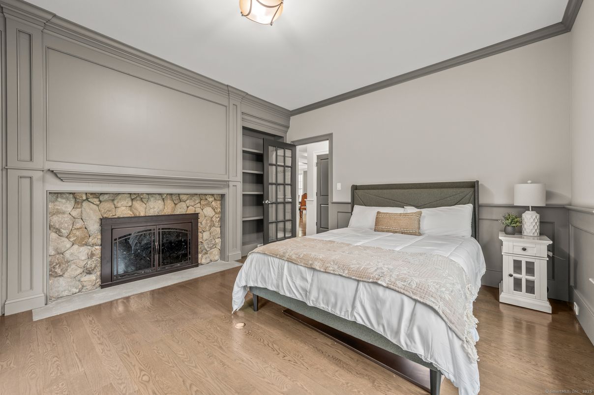 Bedroom, Fireplace, Interior, Wood Texture Flooring