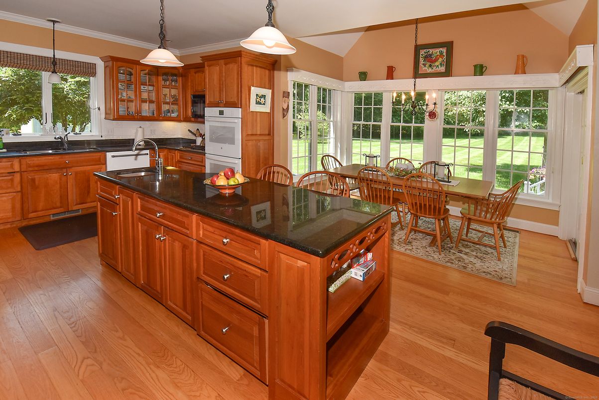 Dining room, Interior, Kitchen, Pendant Lights, Wood Texture Flooring