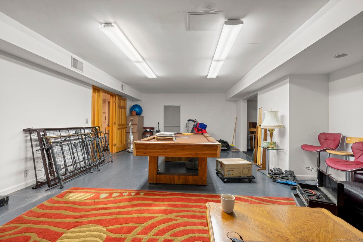 Billiard Table, Game Room, Interior