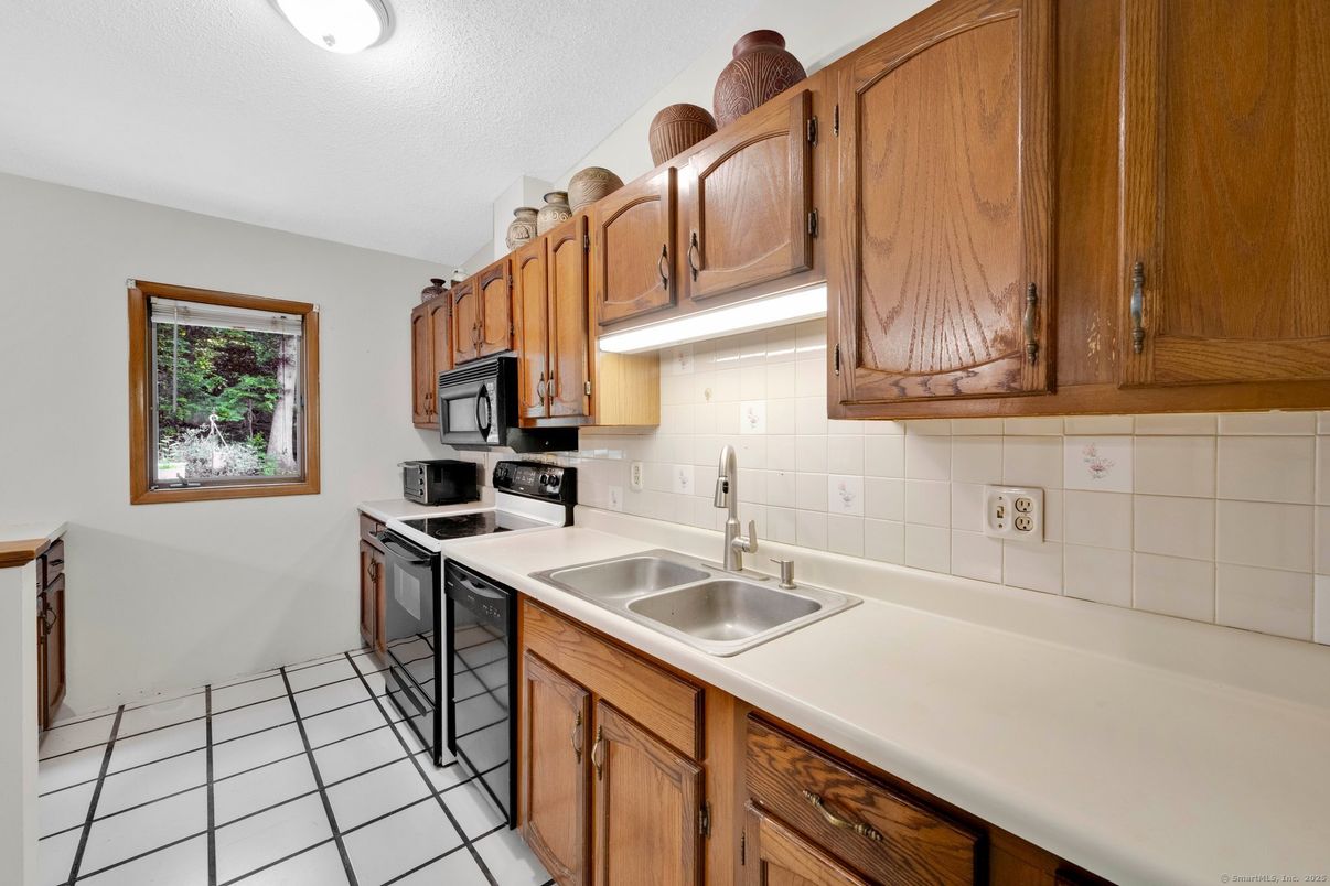 Interior, Kitchen, Tile Countertops