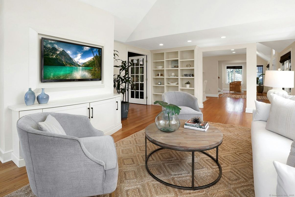 Interior, Living room, Recessed Lighting, Wood Texture Flooring