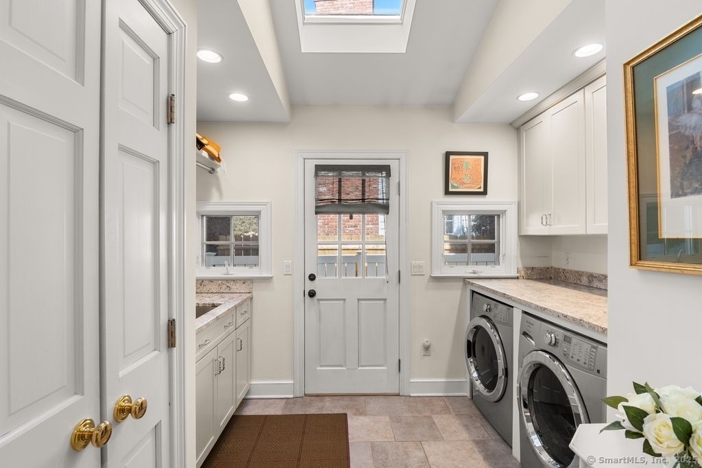 Interior, Recessed Lighting, Washer