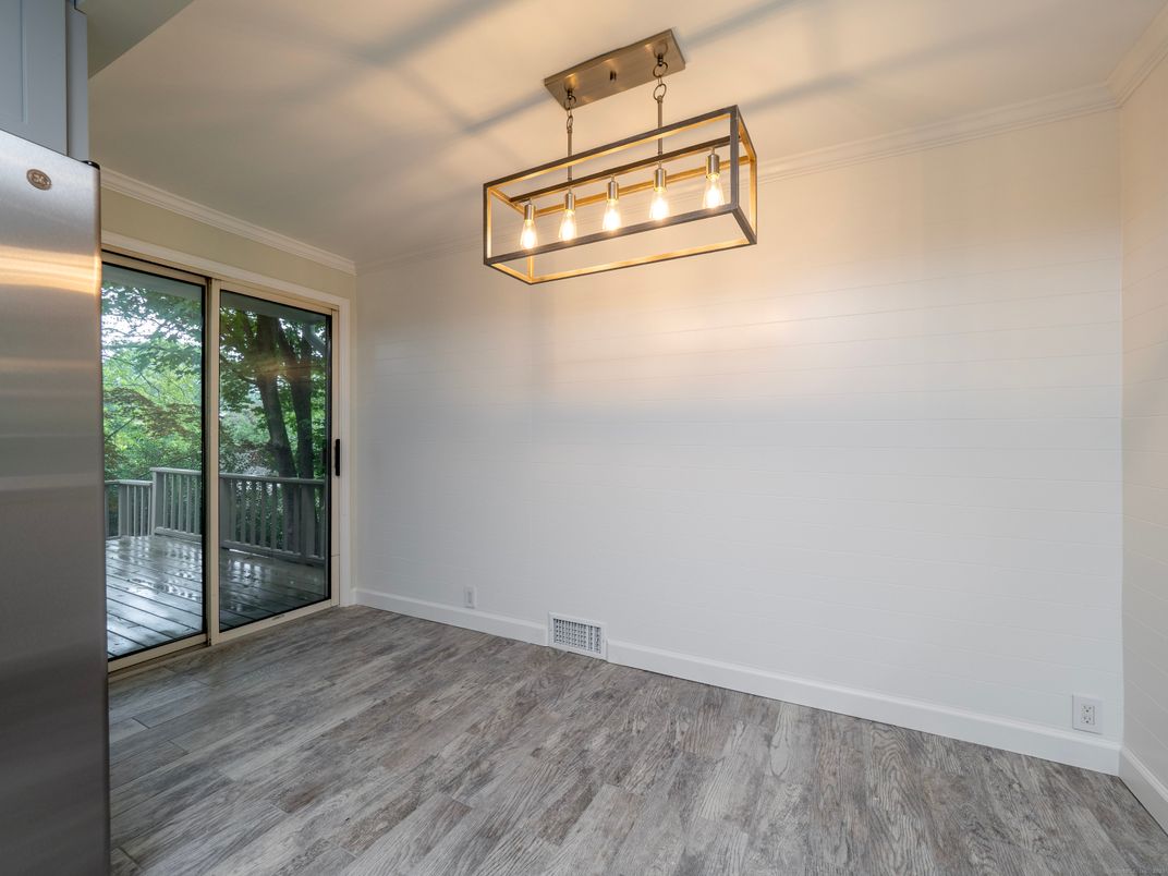 Empty room, Interior, Pendant Lights, Wood Texture Flooring