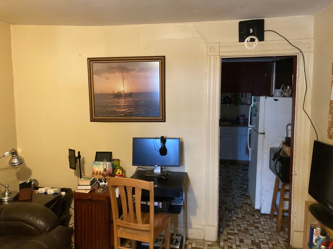 Home Office, Interior