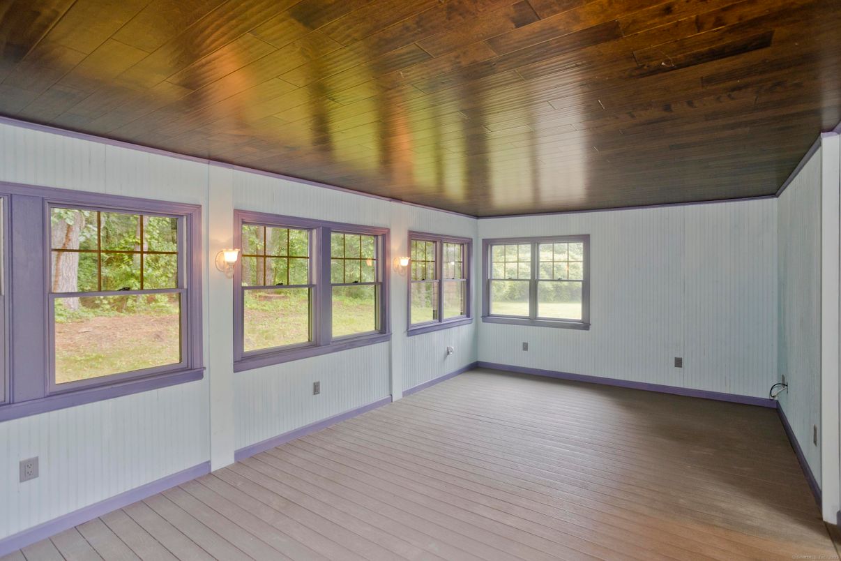 Empty room, Interior, Wooden Ceilings, Wood Texture Flooring