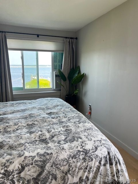 Bedroom, Interior, Water