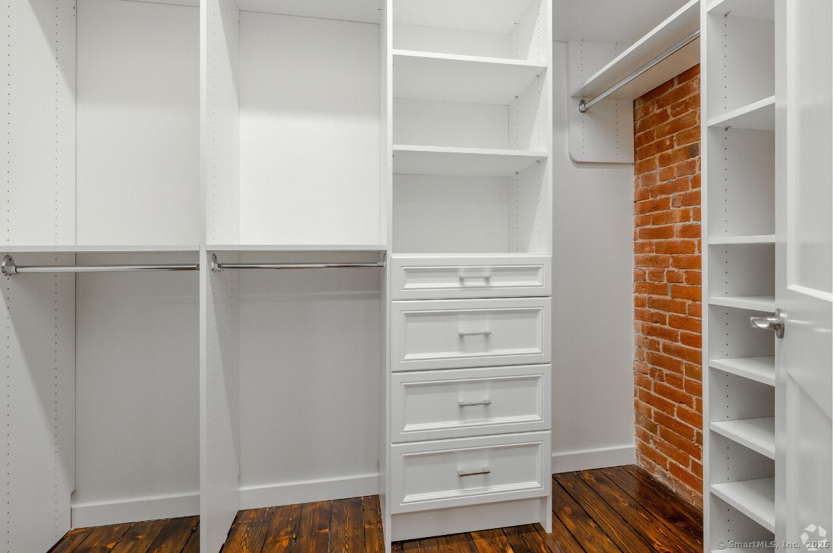 Interior, Walk-in Closets, Wood Texture Flooring