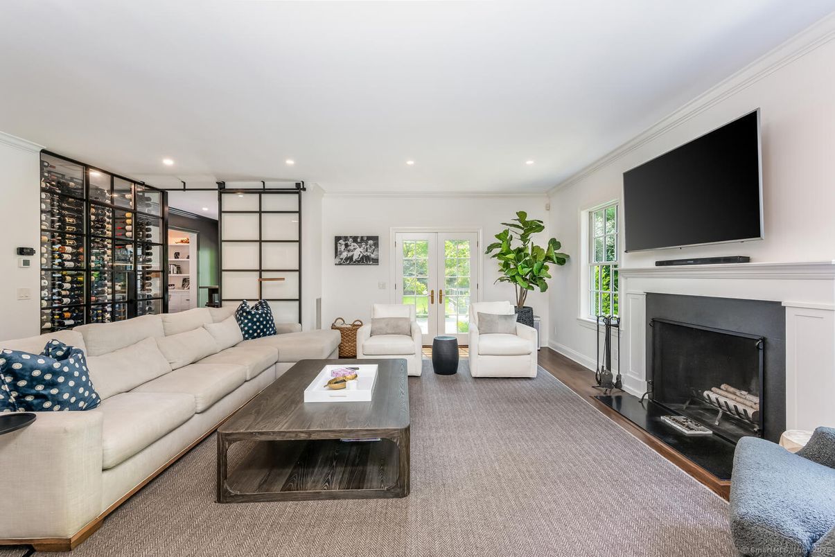 Fireplace, Interior, Living room, Recessed Lighting