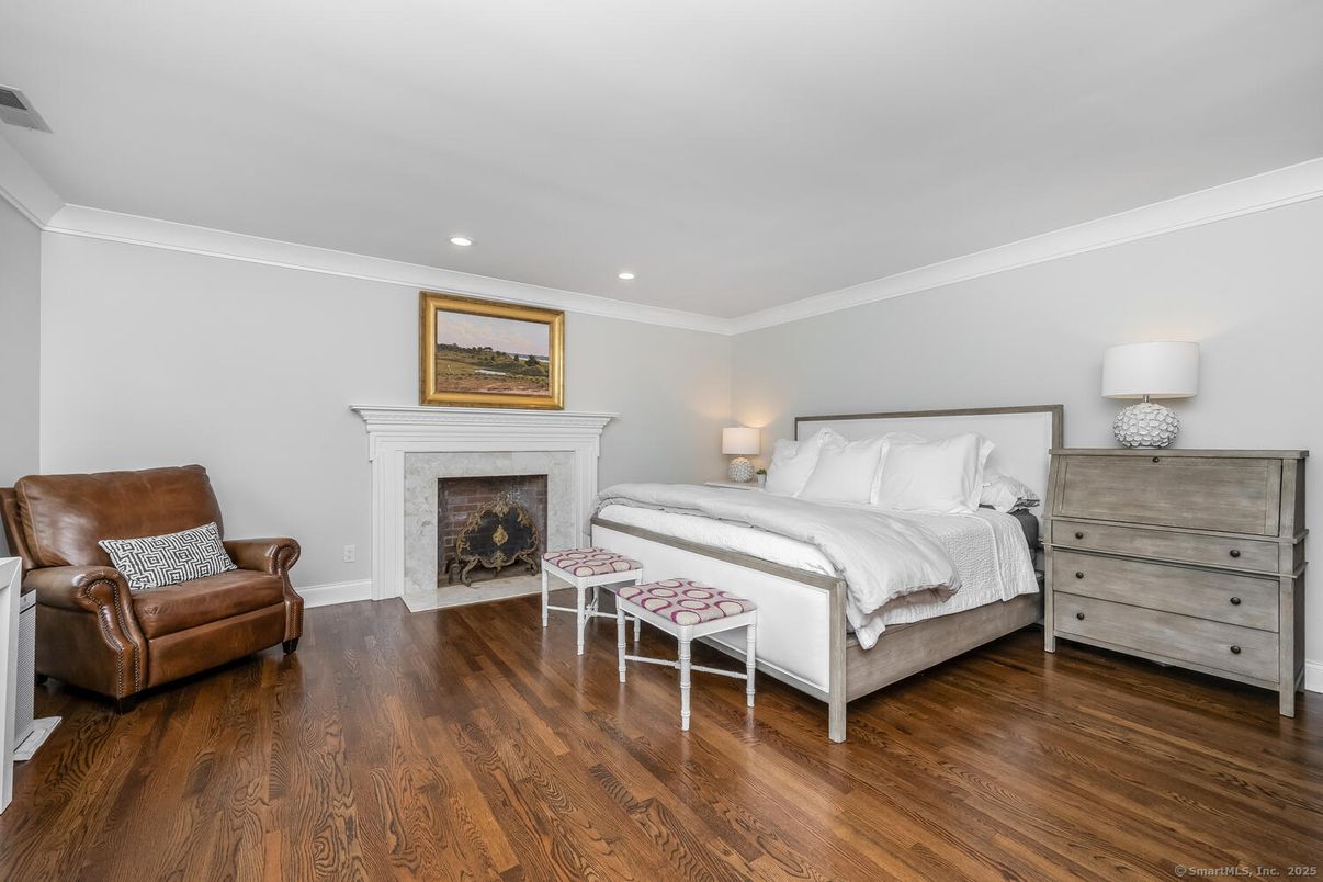 Bedroom, Fireplace, Interior, Recessed Lighting, Wood Texture Flooring
