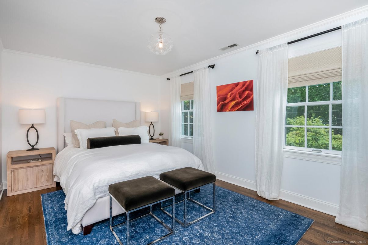 Bedroom, Interior, Pendant Lights, Wood Texture Flooring