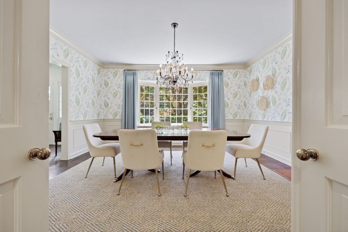 Chandelier, Dining room, Interior, Wood Texture Flooring