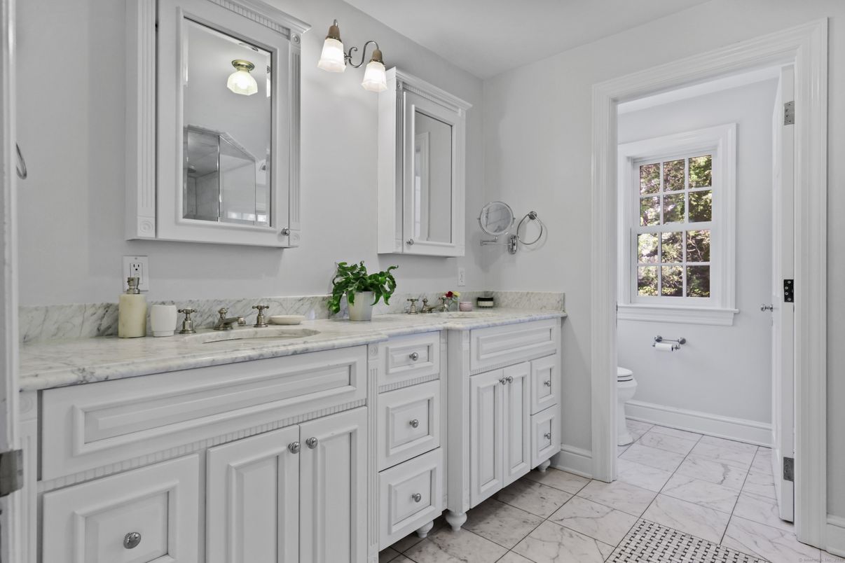 Bathroom, Dual Sink Vanities, Interior, Marble