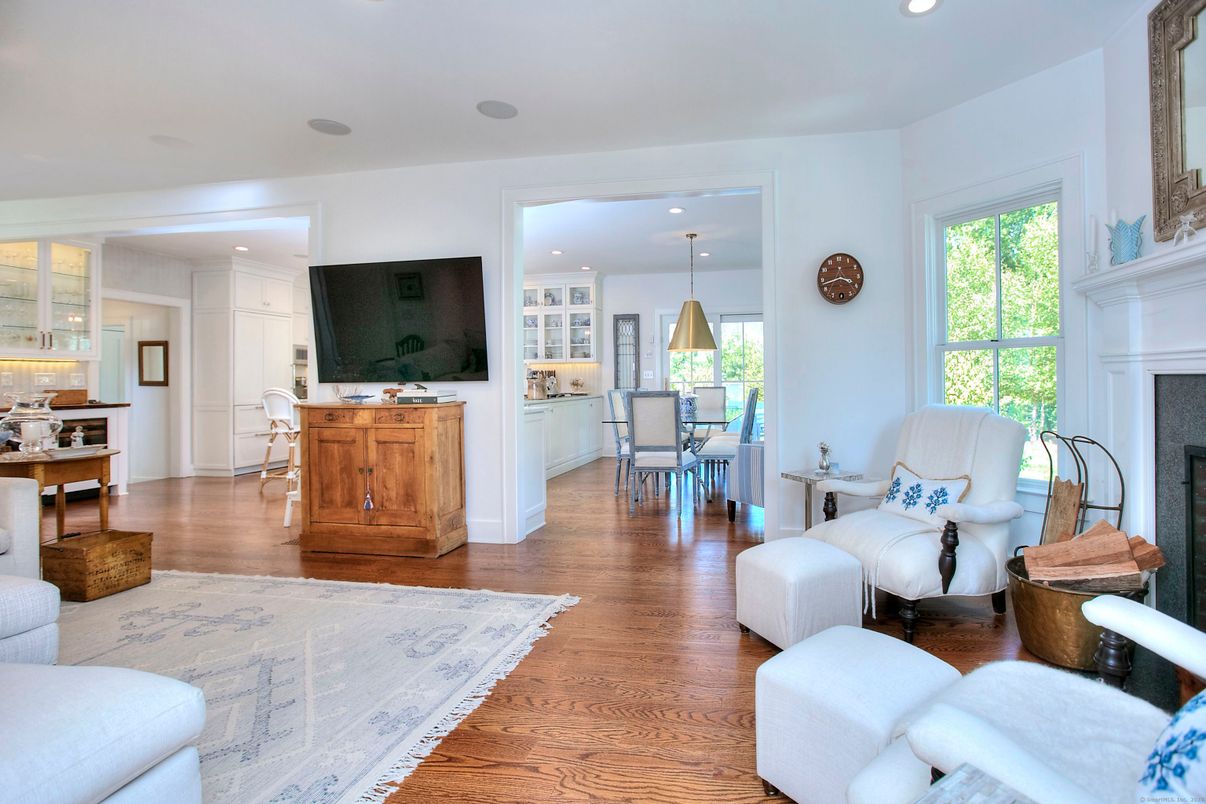 Dining room, Fireplace, Interior, Kitchen, Pendant Lights, Recessed Lighting, Wood Texture Flooring