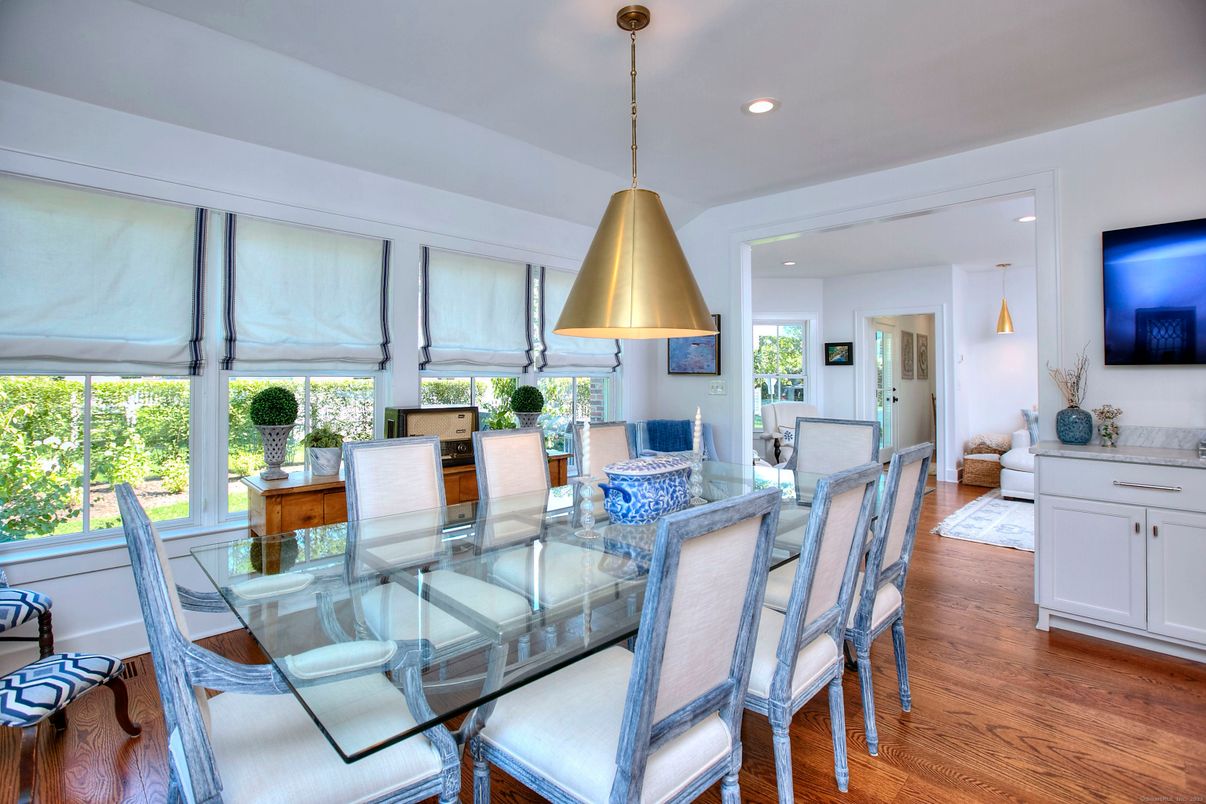 Dining room, Interior, Pendant Lights, Recessed Lighting, Wood Texture Flooring