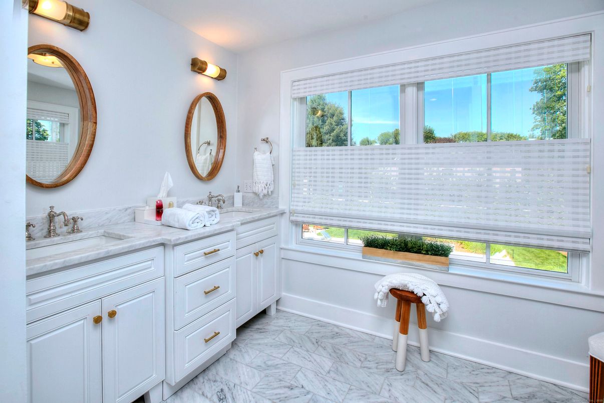 Bathroom, Dual Sink Vanities, Interior, Marble