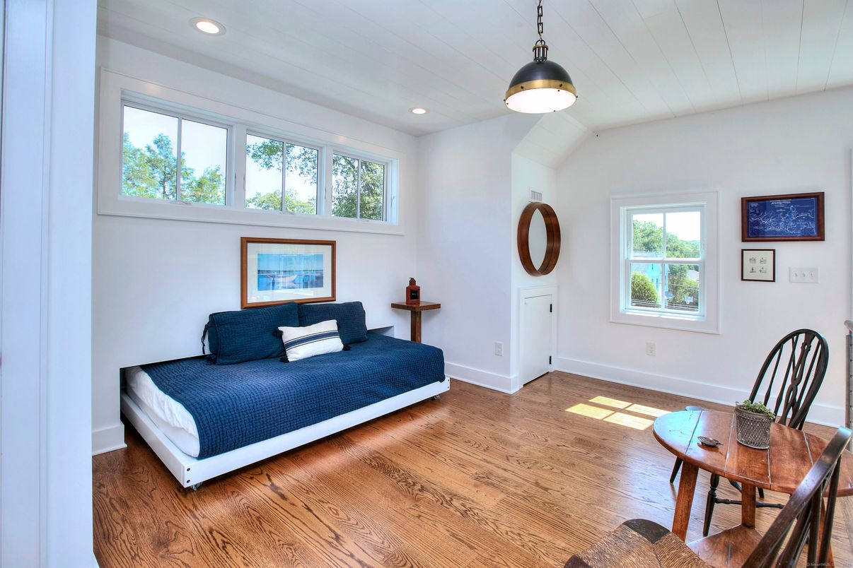 Bedroom, Interior, Pendant Lights, Recessed Lighting, Wood Texture Flooring