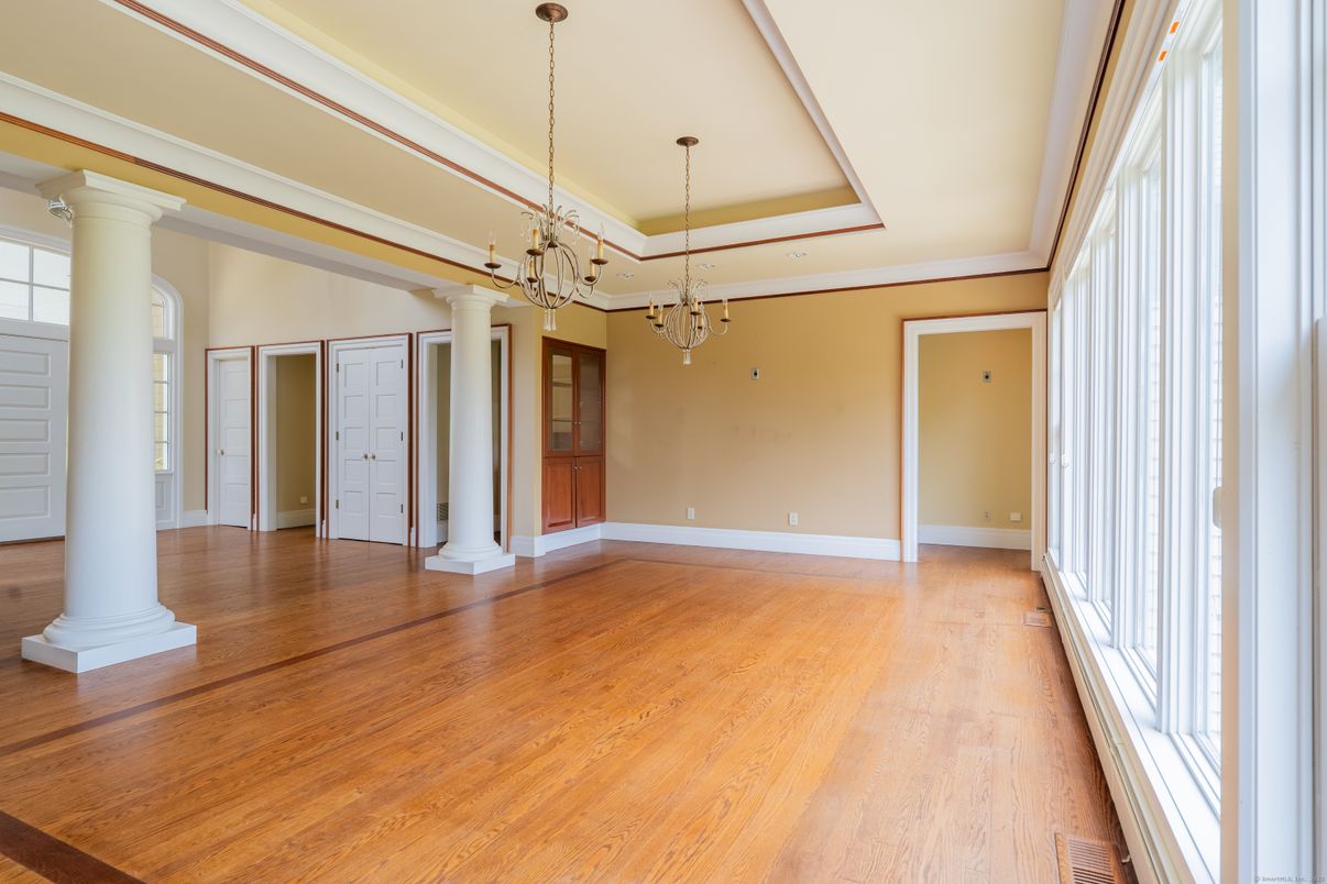 Chandelier, Empty room, Interior, Pendant Lights, Wood Texture Flooring