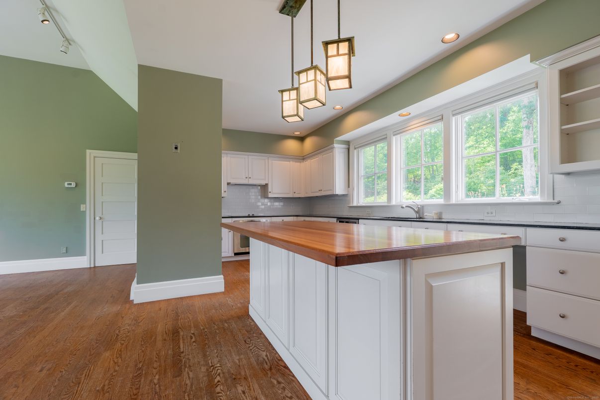 Interior, Kitchen, Pendant Lights, Recessed Lighting, Wood Texture Flooring