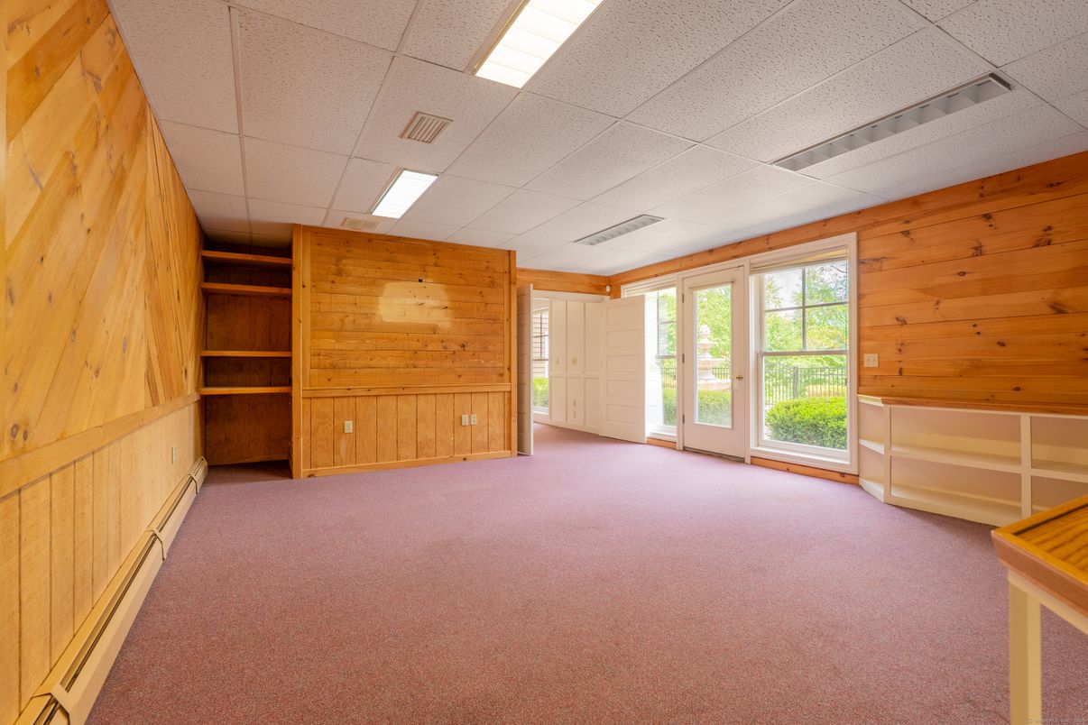 Empty room, Interior, Recessed Lighting, Wooden Walls