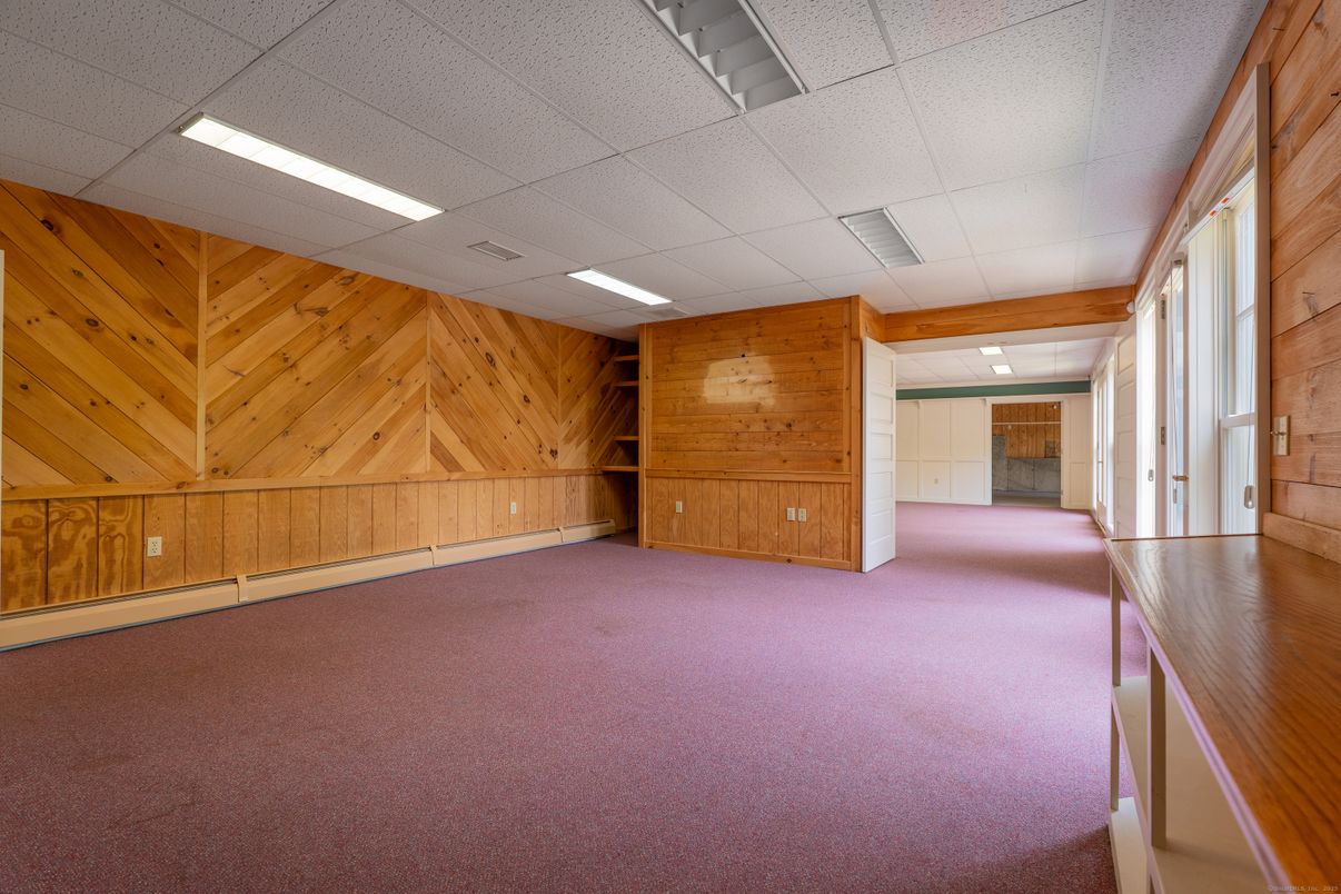 Empty room, Interior, Recessed Lighting, Wooden Walls