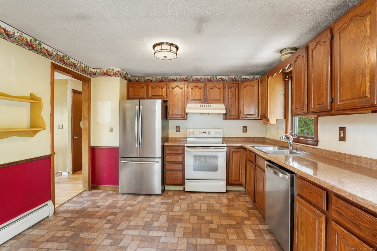 Interior, Kitchen, Stainless Steel Appliances