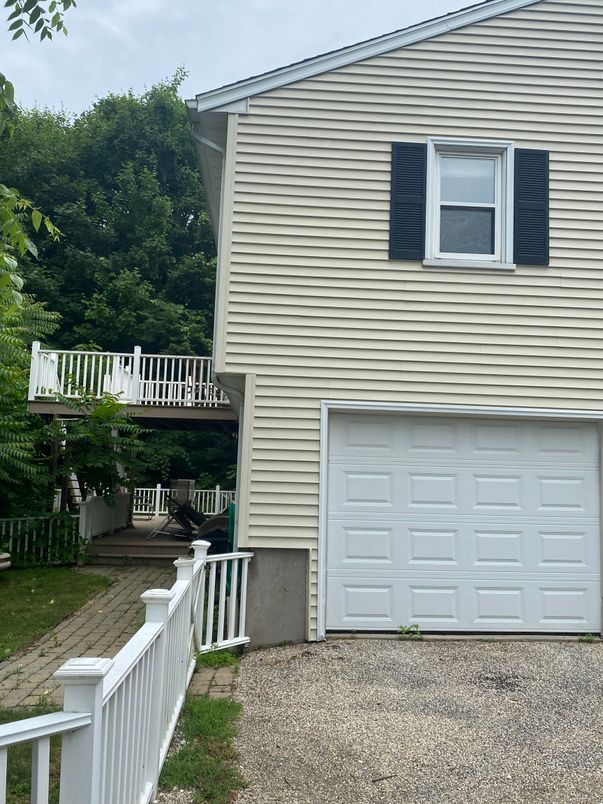 Detached Garage, Exterior