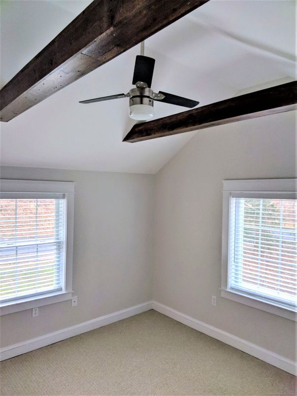 Empty room, Interior, Wooden Beams