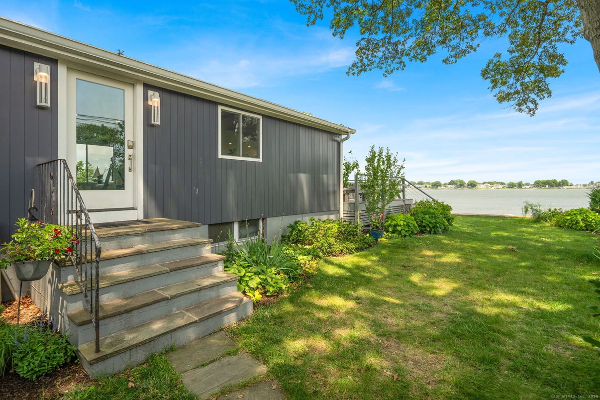 Backyard, Exterior, Water