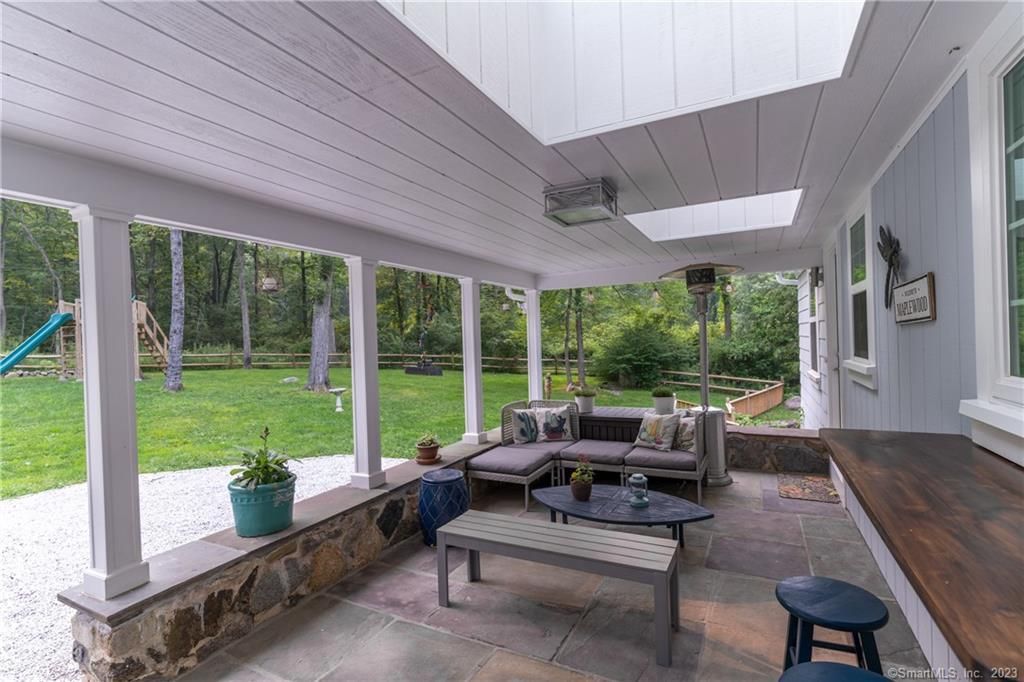 Backyard, Exterior, Sun Room