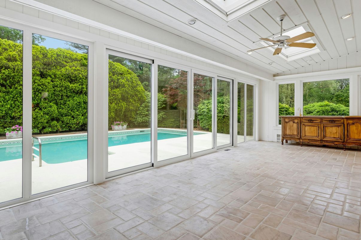 Interior, Recessed Lighting, Sun Room